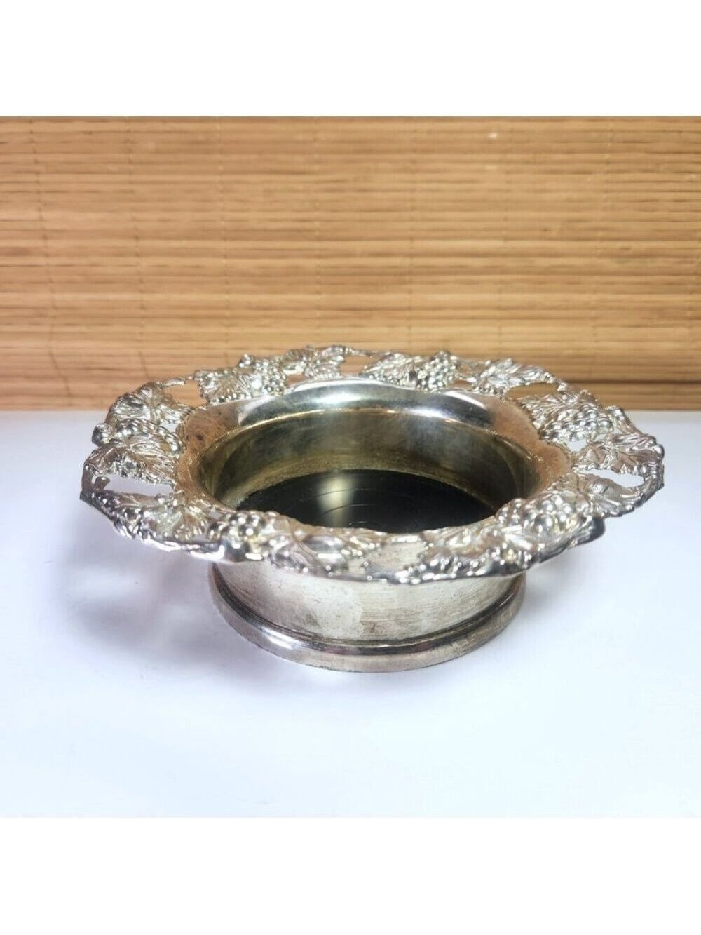 Vintage Wine Bottle Coaster Godinger Silver Plated1988 Grape & Leaf Design 7"